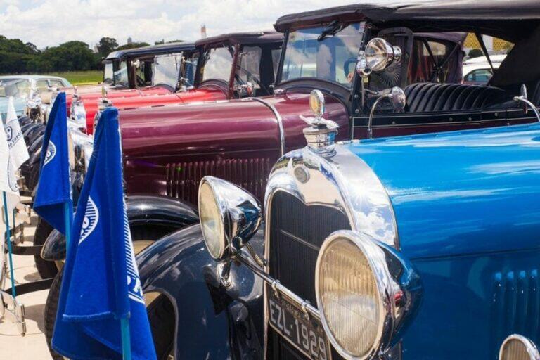 4º Encontro e Exposição de Carros Antigos Campo de Marte SP Maxicar