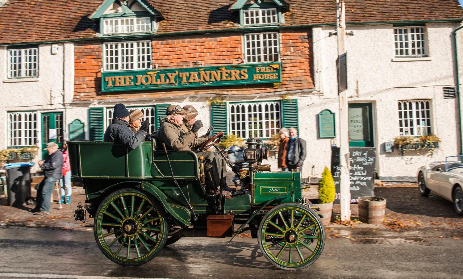 London to Brighton: a mais antiga corrida de automóveis do planeta - Maxicar