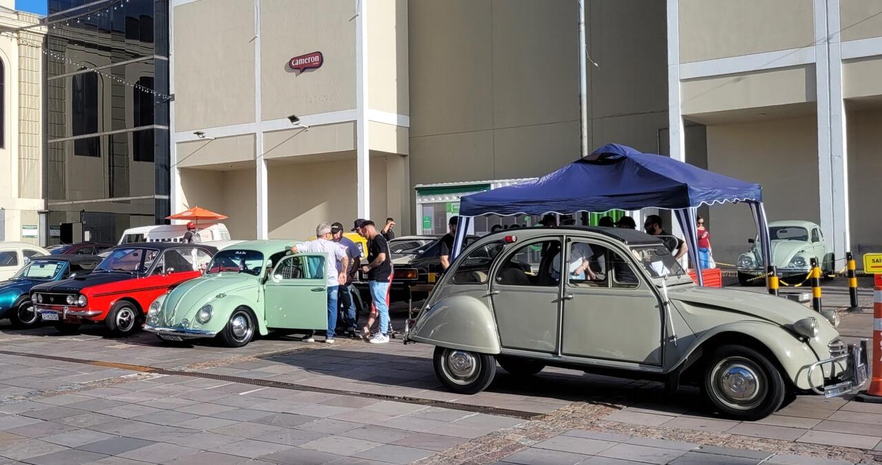 Galeria: Encontro Veteran Car Clube Porto Alegre no Shopping Total – Janeiro/2024