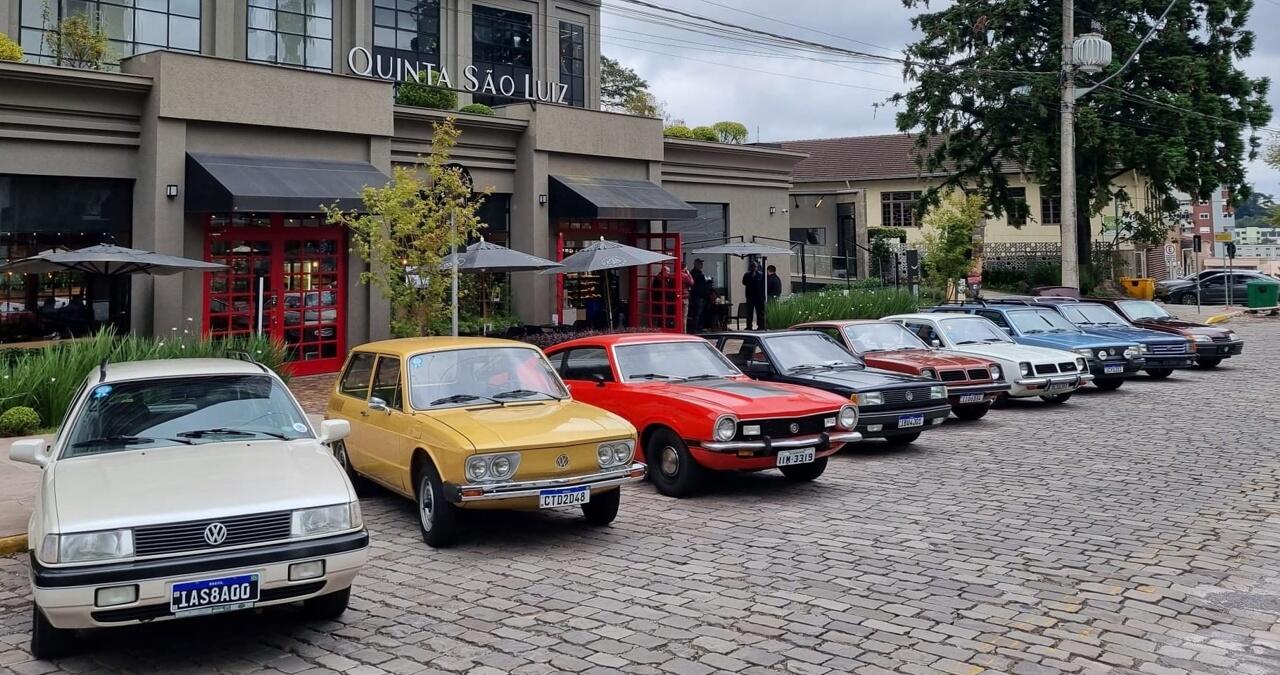 VCC Serra Gaúcha arrecada doações em seu encontro de carros antigos beneficente