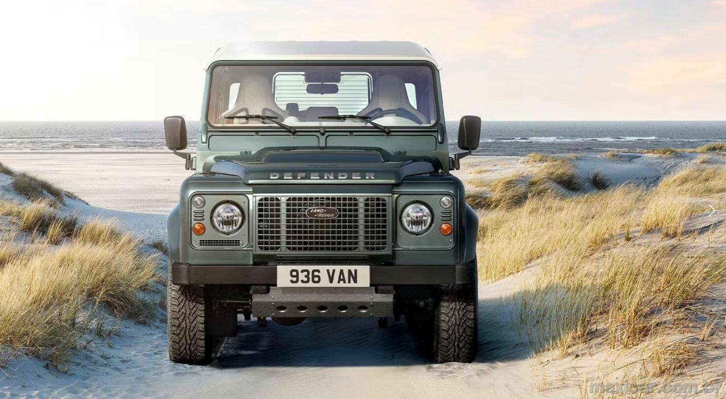 Land Rover Defender está de volta, mas em versão restaurada pela fábrica