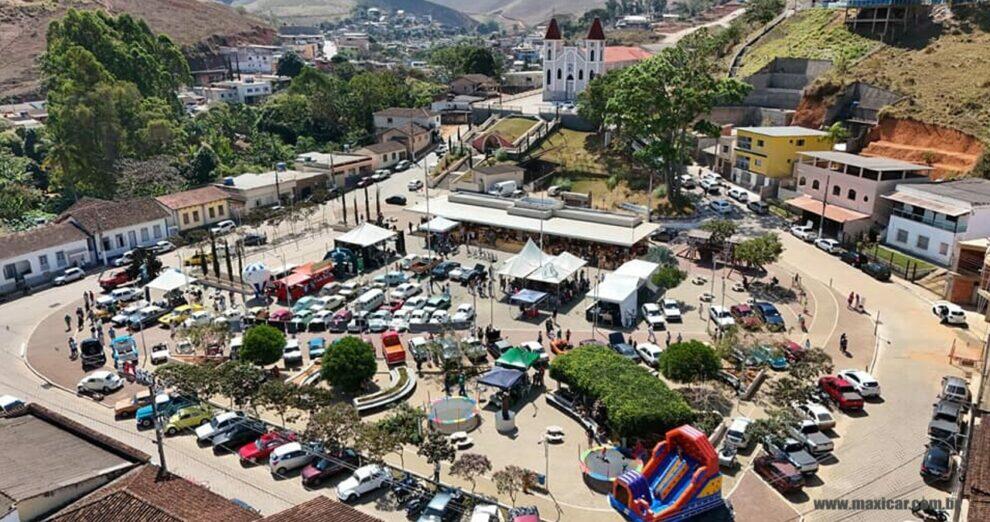 2° Encontro de Veículos Antigos em São Francisco do Glória