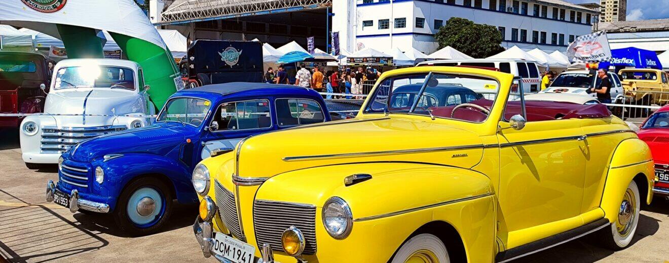 Encontro de Carros Antigos do Campo de Marte