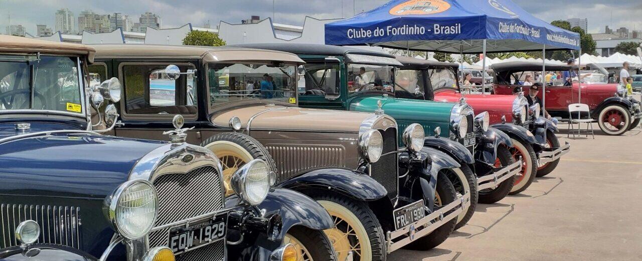 Clube do Fordinho com novo Stand na Exposição de Carros Antigos no Campo de Marte