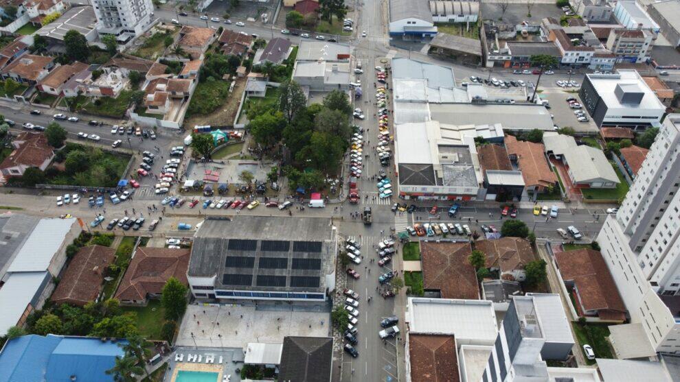 7º Encontro Interestadual de Carros Antigos reúne centenas de antigomobilistas em Canoinhas